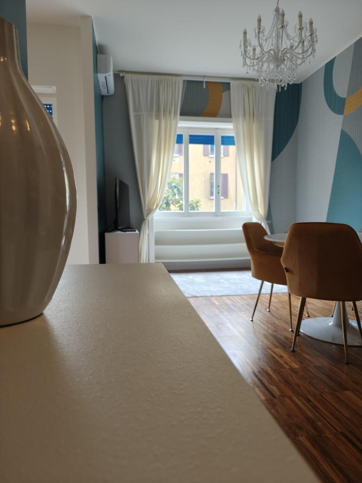 Center Navigli Renewed With Ac, Wifi 800mbits, Metro Link To Airport And Station * Milán